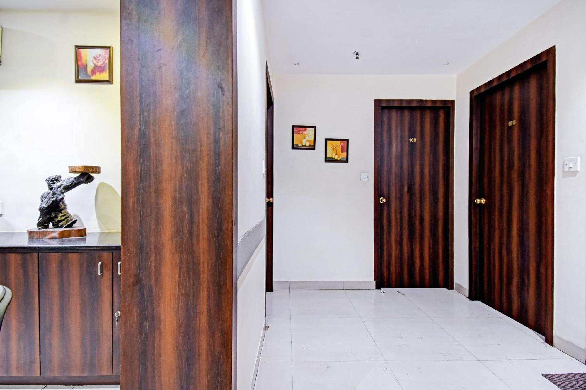 Collection O Motisarai Hotel Calcutta Exterior foto