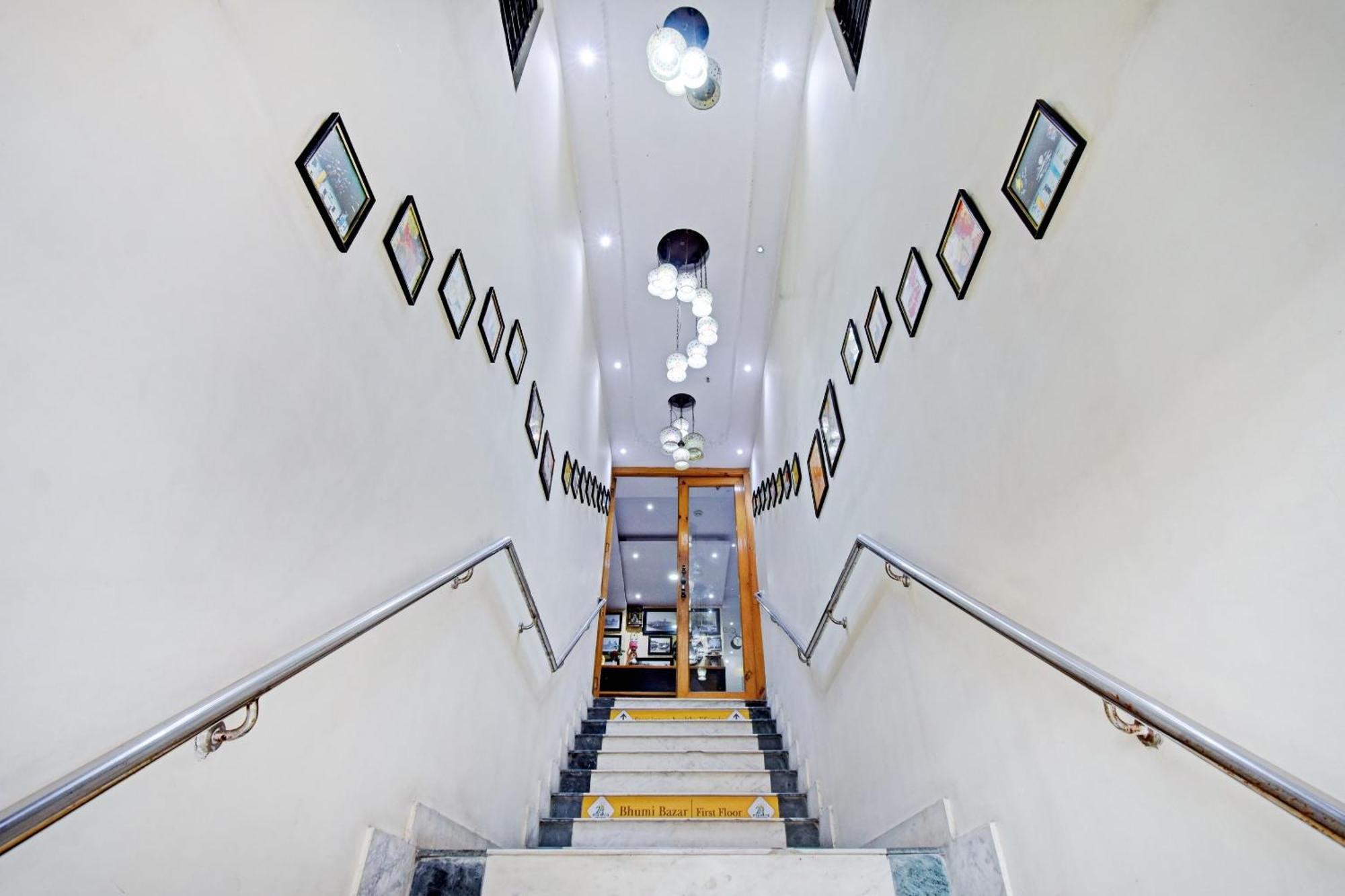 Collection O Motisarai Hotel Calcutta Exterior foto